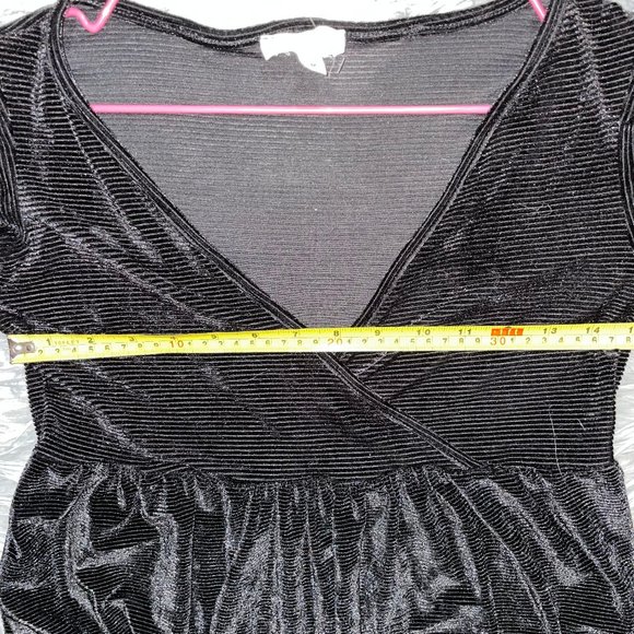 π Bundle Deal: 4 for $20! π Babydoll stretch velvet dress M - Picture 8 of 12